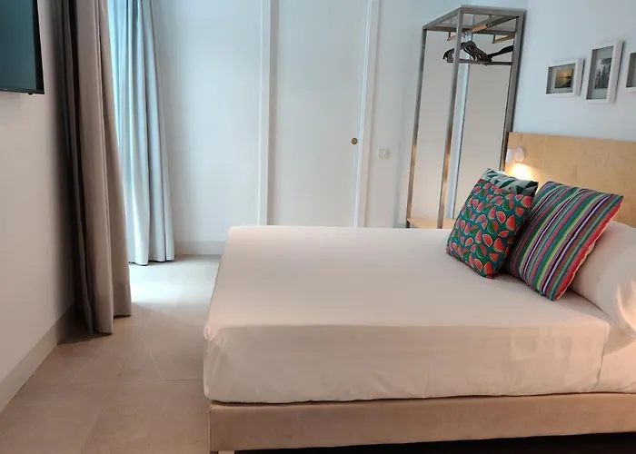 Apartamentos Y Estudios Centricos Conil Home Suite