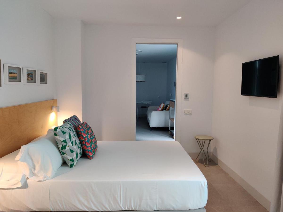 Y Estudios Centricos Conil 3*