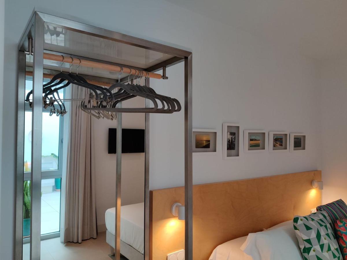 Y Estudios Centricos Conil Aparthotel