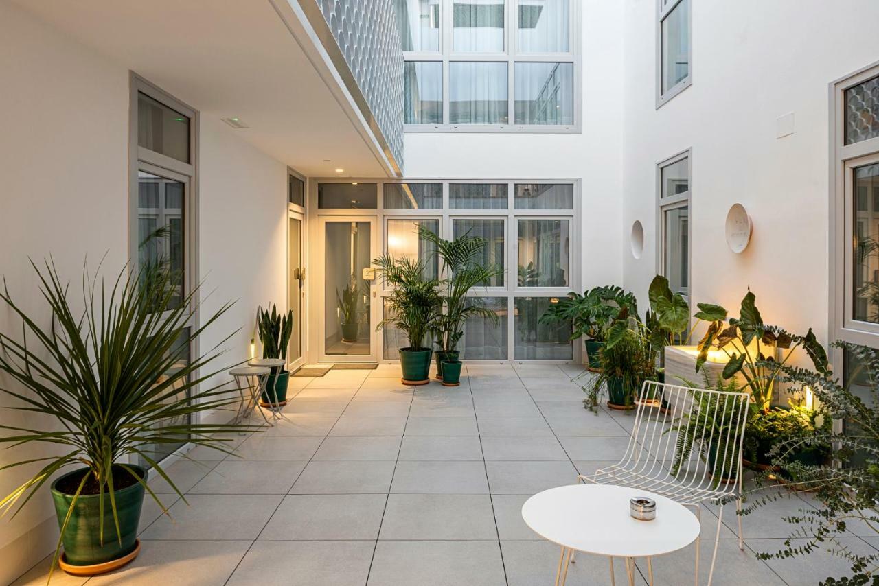 Y Estudios Centricos Conil Aparthotel 3*